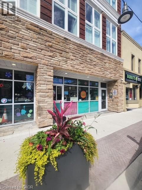 store – 495 Dundas Street — photo 1 of 11
