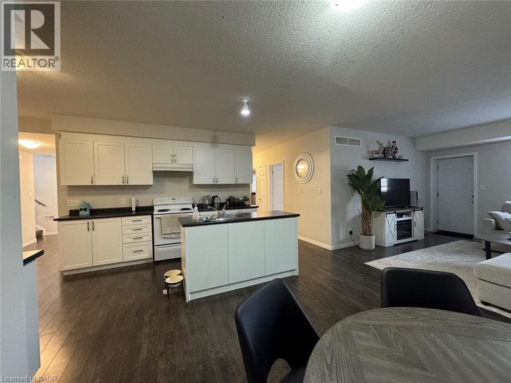 B – 205 Rachel Crescent — photo 1 of 13